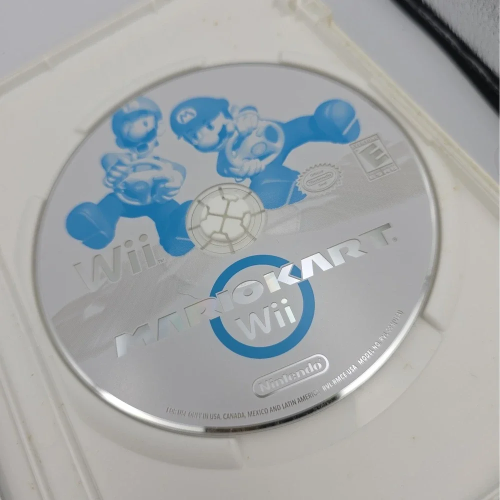 Mario Kart Wii (Nintendo Wii, 2008) With Manual And case Tested Working